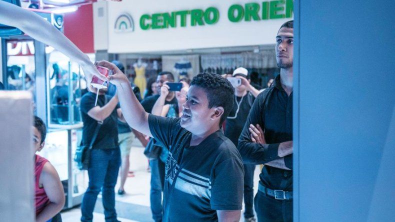 Nace en Panamá la primera tienda que funciona de cabeza, la Blizzard Store