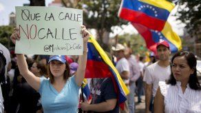 Estudiantes vuelven a las calles en Venezuela