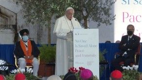 Francisco rezó en Roma con líderes de varias religiones por la paz Francisco rezó en Roma con líderes de varias religiones por la paz