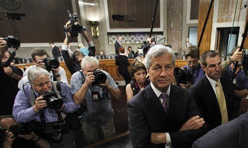 Director de JPMorgan: directivos podrían perder parte del sueldo