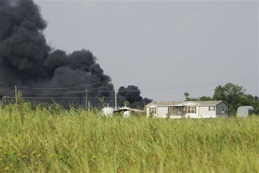 Tren se incendia en Oklahoma tras descarrilarse