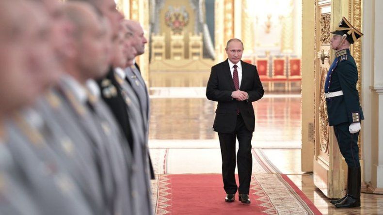 Putin participa en maniobras militares rusas