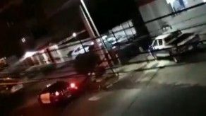 Director de la PN aclara vídeo de sujeto saliendo de un local y abordando un patrulla Director de la PN aclara vídeo de sujeto saliendo de un local y abordando un patrulla