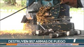 Destruyen más de 900 armas de fuego decomisadas por la Policía Nacional Destruyen más de 900 armas de fuego decomisadas por la Policía Nacional