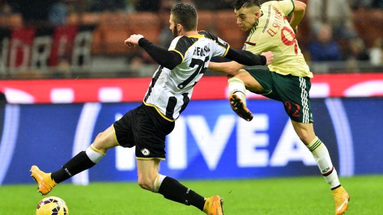 Génova golea y se pone tercero, Milan se reencuentra con el triunfo