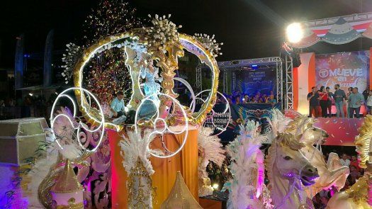 Domingo de coronación en Las Tablas