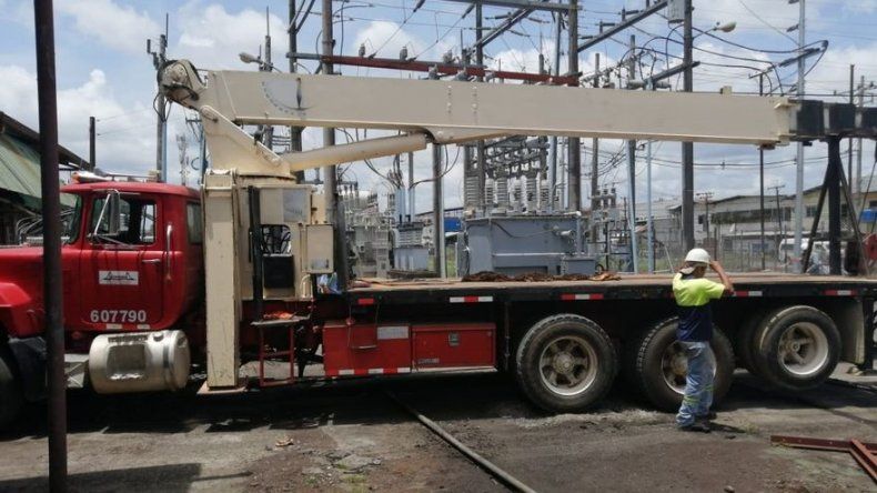 Transformador para potabilizadora en Arraiján es transportado desde Bocas del Toro