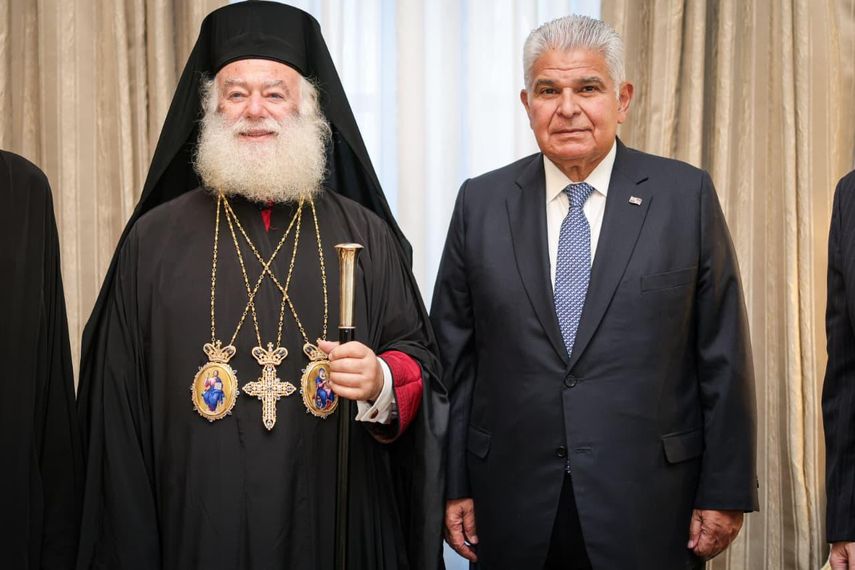 Presidente José Raúl Mulino y patriarca Teodoro II.