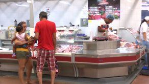 Reportan baja venta de carne en el Mercado San Felipe Neri
