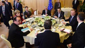 Tsipras visita Alemania por 1ra vez con ambiente tenso