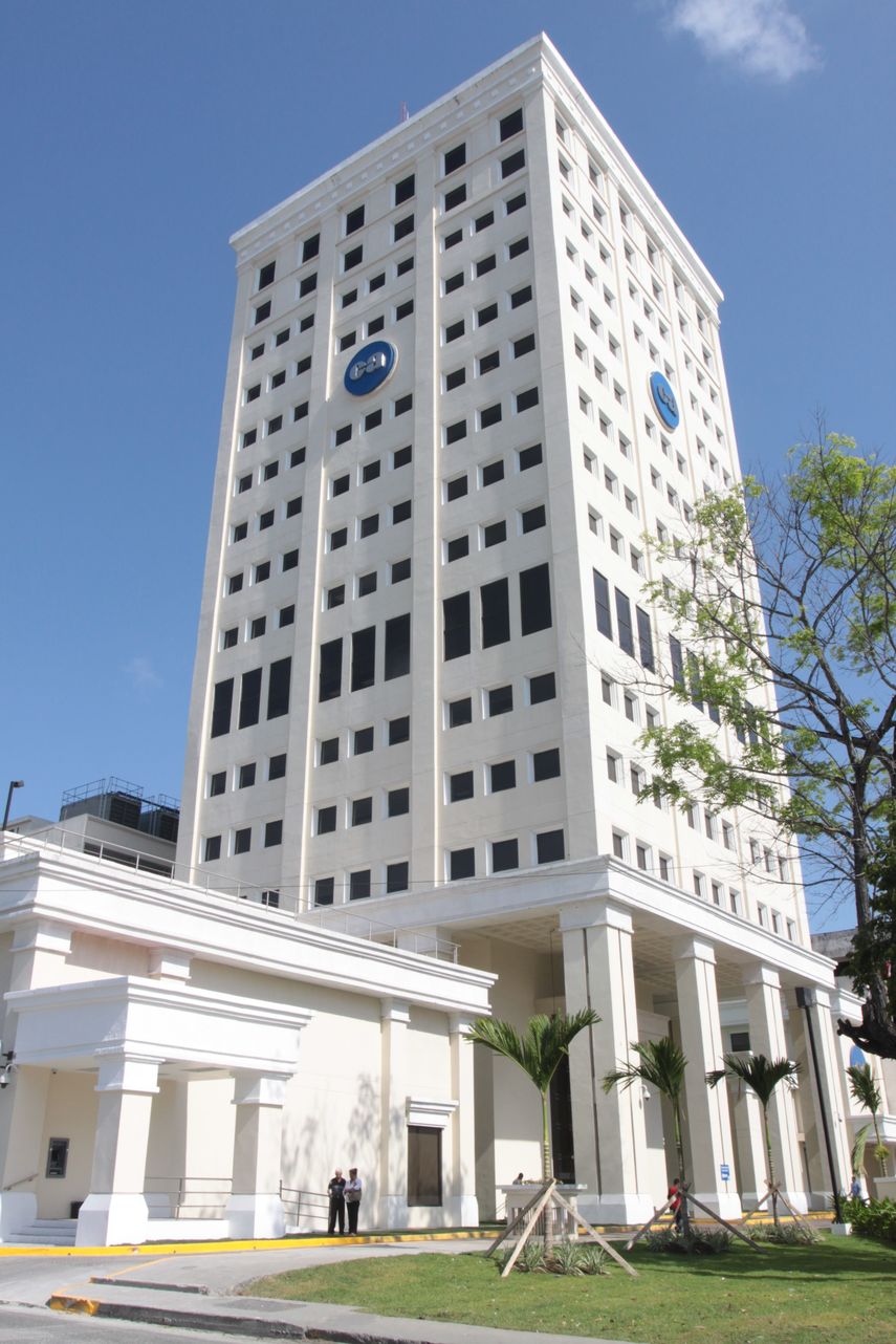 Caja de Ahorros celebra 90 años de ser El Banco de la Familia Panameña.