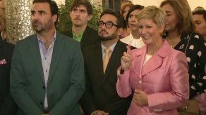 Presidencia inicia mes de prevención del cáncer con representativo encendido de luces