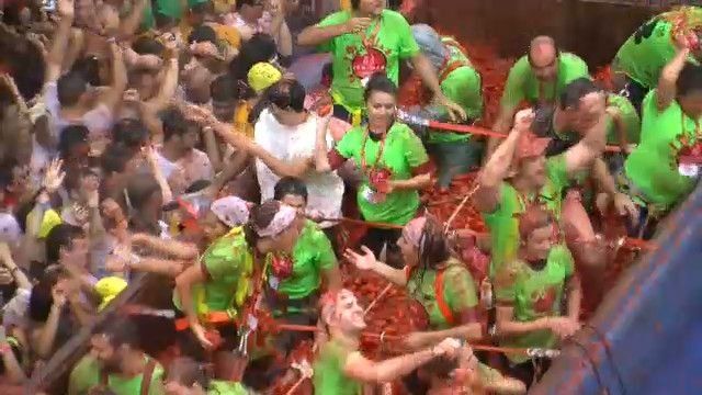 La tradicional batalla de tomates en España pasa a ser de pago