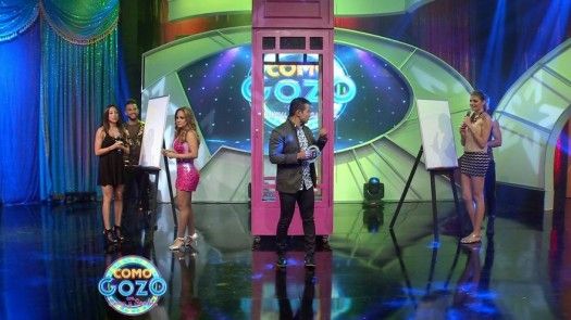Clarissa y Amanda luchan por evitar la ducha