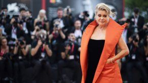 Catherine Deneuve es hospitalizada por derrame