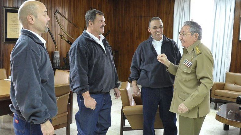 Correa invita a agentes cubanos liberados por EEUU a visitar Ecuador