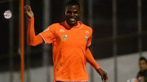 Con doblete de Joseph Cox