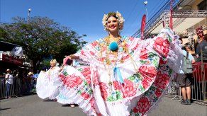 Desfile de las Mil Polleras enaltece un año más la belleza de nuestro traje típico