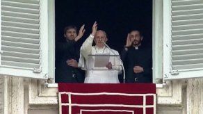 Papa pide ayuda para las víctimas del terremoto de Nepal Papa pide ayuda para las víctimas del terremoto de Nepal