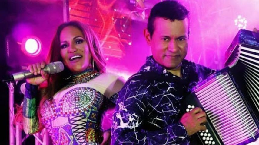 Samy y Sandra Sandoval vuelven a Los Uveros.