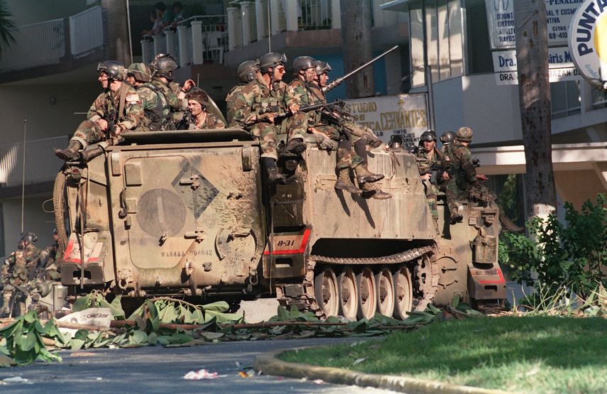 La Comisión 20 de Diciembre de 1989 está encargada de investigar la invasión de los Estados Unidos a Panamá.