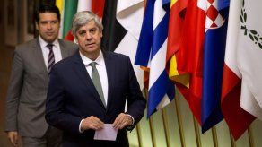 Alemania y Francia proponen presupuesto para reforzar euro