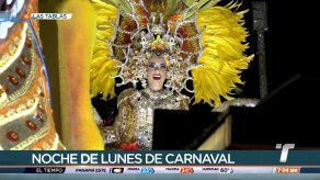 Carros alegóricos muestran lujo y esplendor durante presentaciones en Las Tablas