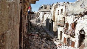 El régimen sirio toma el control total de una localidad al este de Alepo