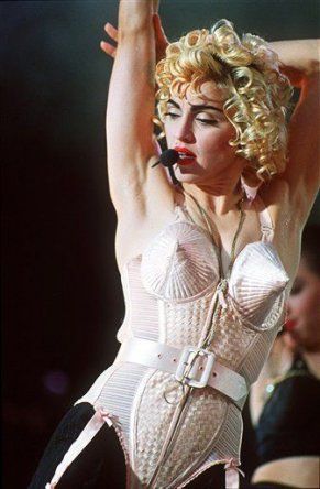 En contacto con la farándula