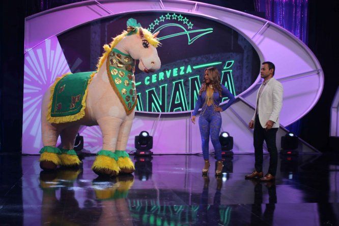 Muchos premios en 3er show de Como Gozo