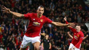 Man United gana tras ingreso de Rooney