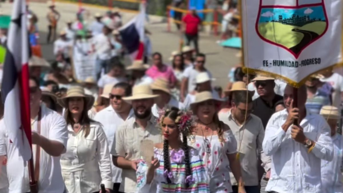 Alcalde Díaz celebra 77 años de aniversario con desfile y participación de la comunidad