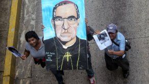Piden pronto juicio para los asesinos de monseñor Romero