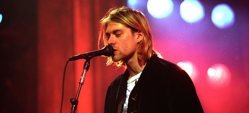 Guitarra destrozada de Kurt Cobain se vendió por 500 mil dólares.