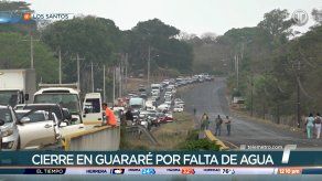 Residentes de Guararé vuelven a protestar por la falta de agua