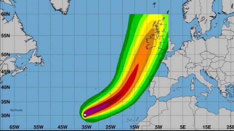 Huracán Ophelia se mueve hacia las Azores