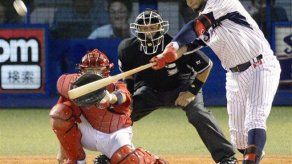 Balentien iguala récord de jonrones en Japón