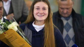 Espía rusa regresa a Moscú tras ser deportada desde EEUU