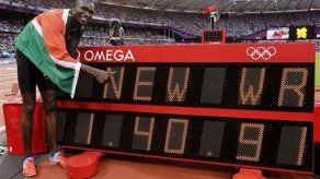 Keniano David Rudisha gana los 800 con récord mundial