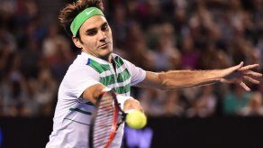 Djokovic y Federer frente a malos recuerdos el martes en Melbourne