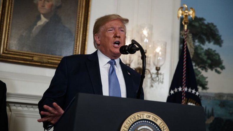 Trump se apresta a visitar el miércoles sitios de masacres