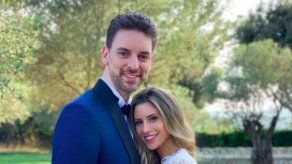 Pau Gasol y Cat McDonnell confirman su segunda boda con una serie de románticas fotos