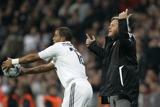 El Real Madrid destituye al técnico alemán Bernd Schuster