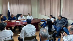 Reunión entre el Gobierno Nacional y sector agropecuario ante conflicto con Costa Rica.