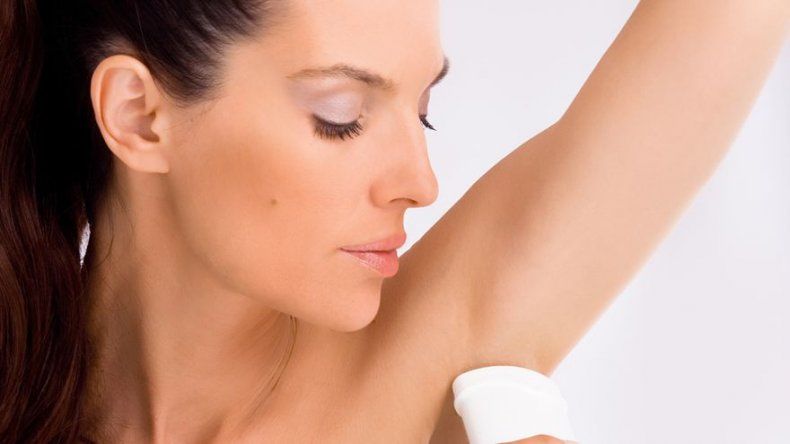 Médicos bolivianos estudian relación entre antitranspirantes y cáncer de mama