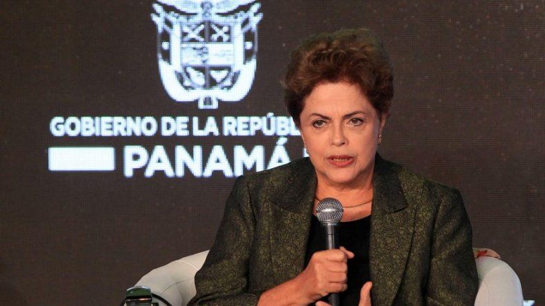 Rousseff defiende masificar internet de banda ancha en América Latina