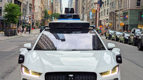 Nueva York inicia pruebas de robotaxis autónomos operados por Waymo