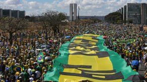 Morales ve riesgo de golpe de Estado en Brasil