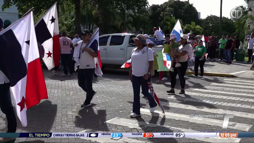 Gremios y organizaciones realizan marchas