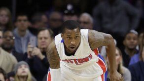 Pistons vapulean a Golden State